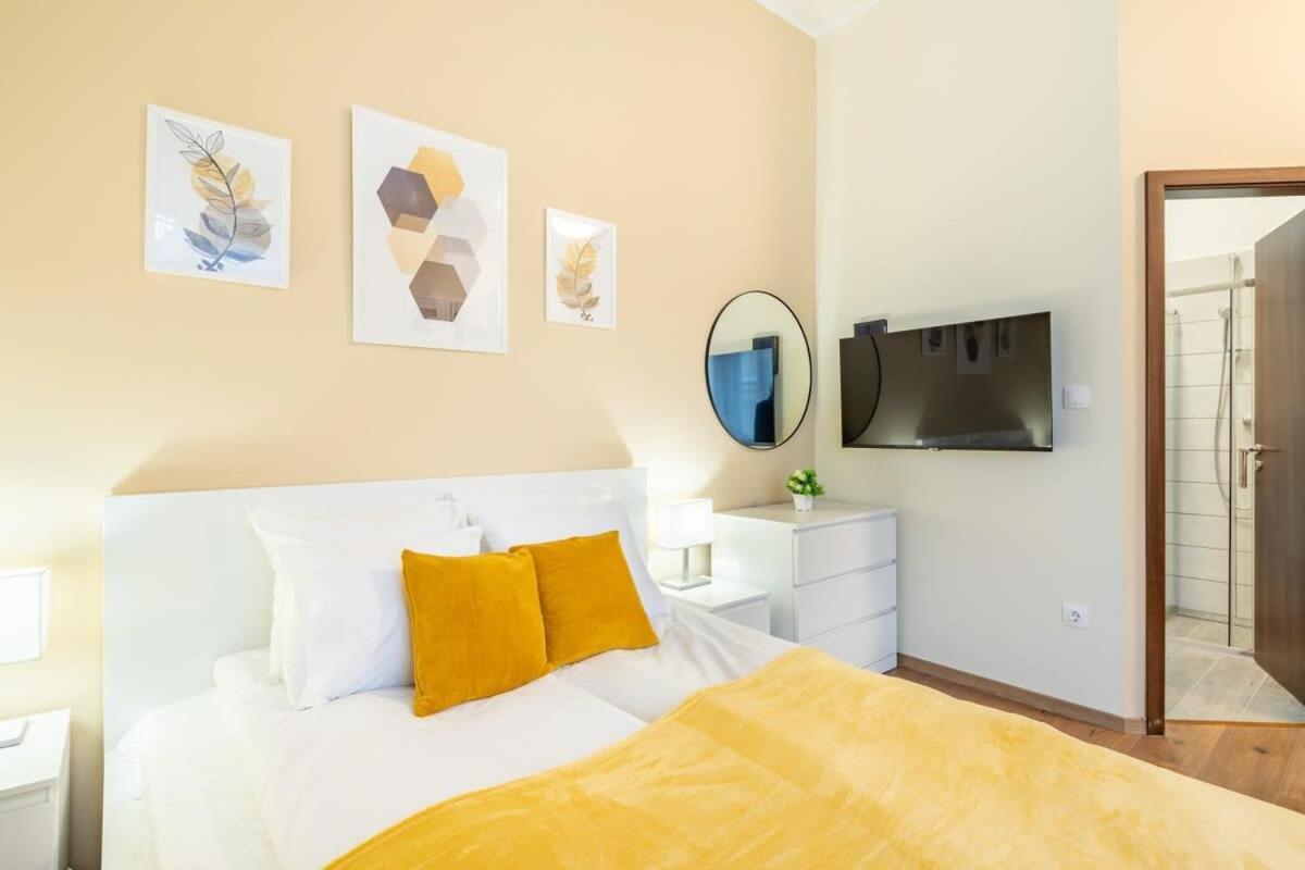 Super Central New Studio Budapest Esterno foto